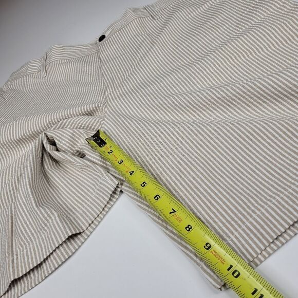 NEW 38 LEVI'S DOCKERS striped Tan white COTTON SHORTS pockets NWT - Picture 3 of 12